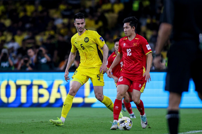 HLV Kim Sang-sik đề xuất nhập tịch hai ngôi sao Brazil cho ĐT Việt Nam