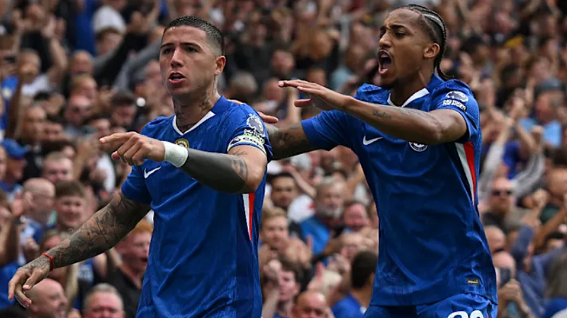 Simon Jordan dự đoán hình phạt dành cho Chelsea sau 74 cáo buộc từ FA