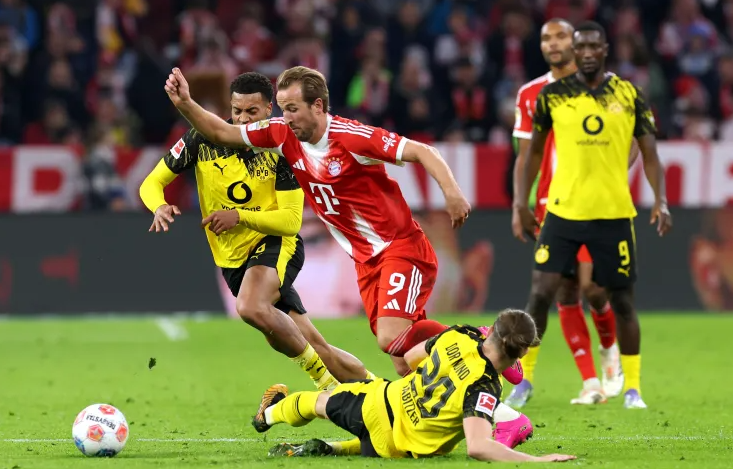 Bayern Munich vs Dortmund (23:30 &#8211; 18/10) | Xem lại trận đấu