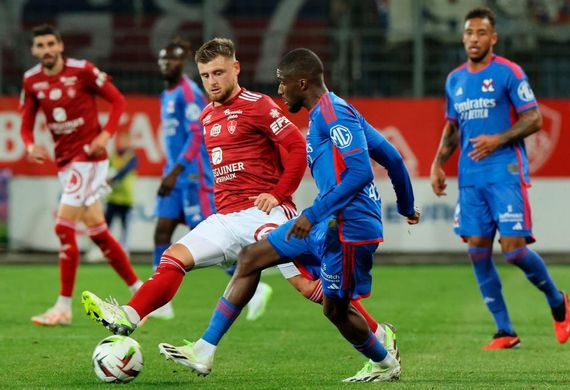 Nhận định soi kèo Brest vs Lyon lúc 2h45 ngày 3/11/2025